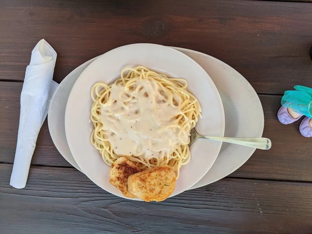 Kids Alfredo Pasta Bowl